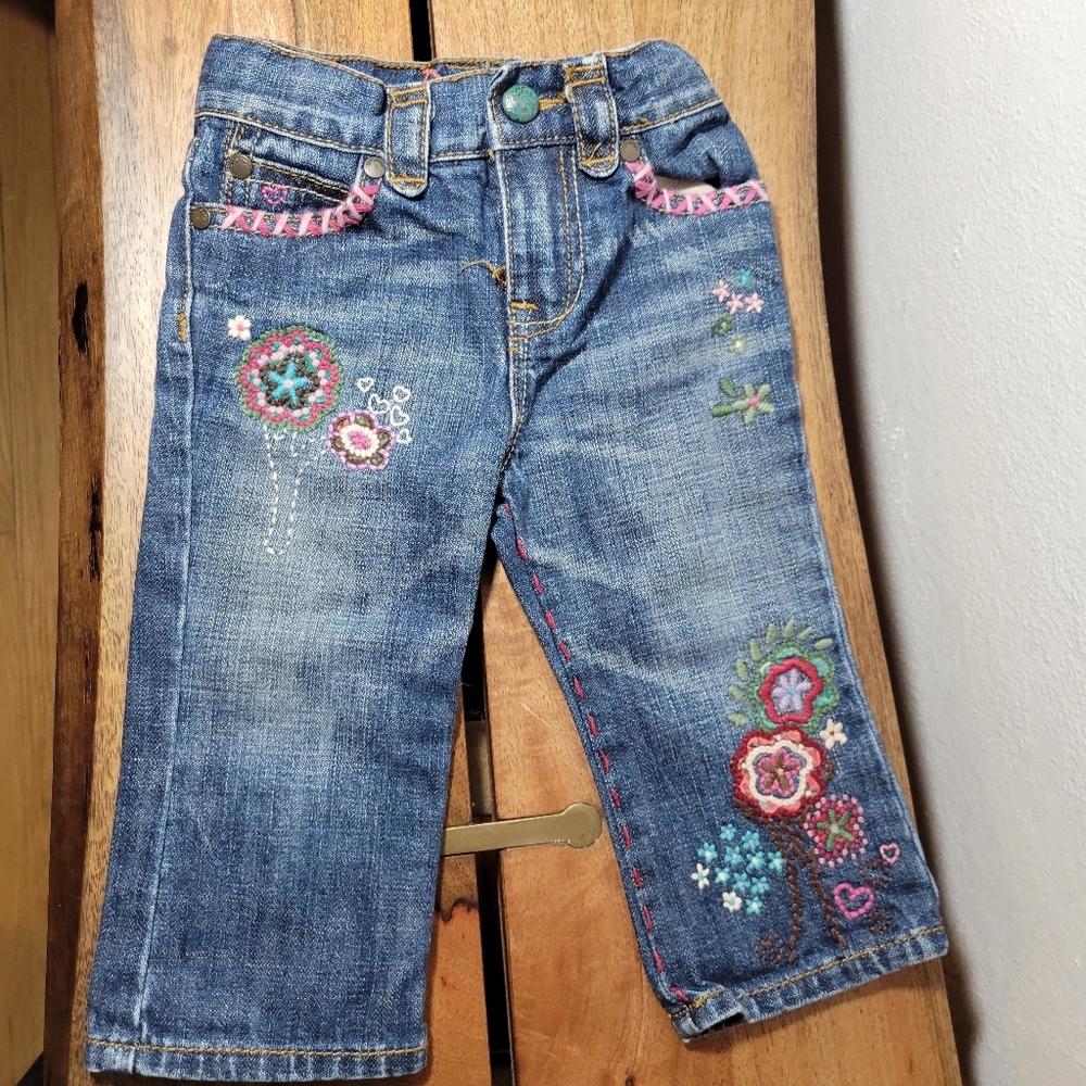 Baby Gap Girls Embroidered denim12-18 months adjustable waist